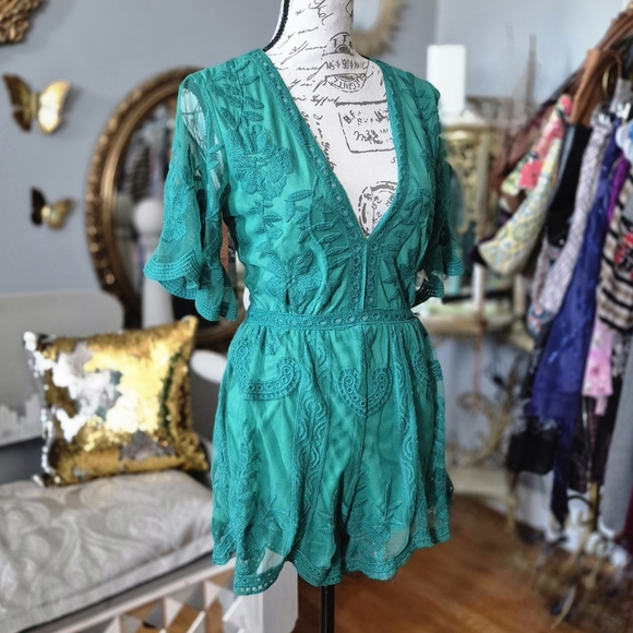 Honey Punch Romantic Teal Lace Romper Small - Picture 3 of 6